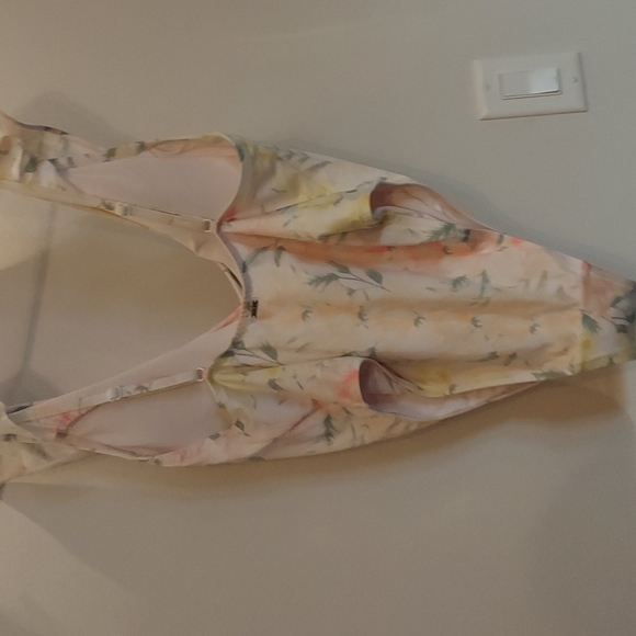 VICTORIAS SECRET ONE PIECE LARGE - Picture 4 of 8